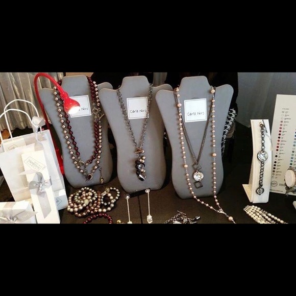 Meet your Posher, Carla - Picture 4 of 5